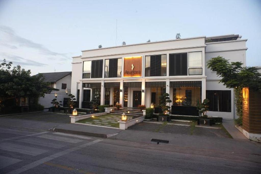 Aruntara Riverside Boutique Hotel Chiang Mai Exterior foto